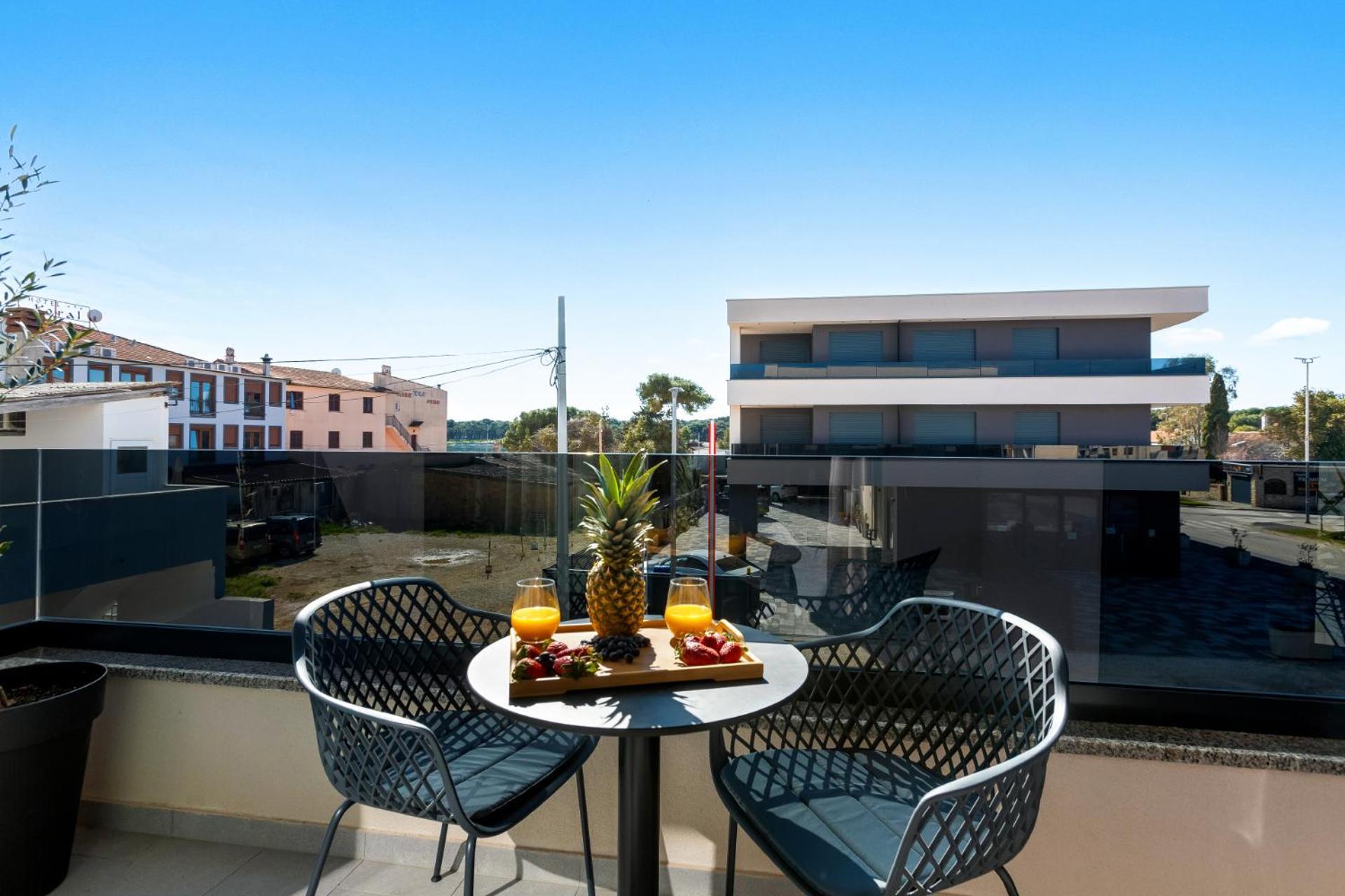 Fly Rooms Medulin - 50M From The Beach - New 2024 Ruang foto